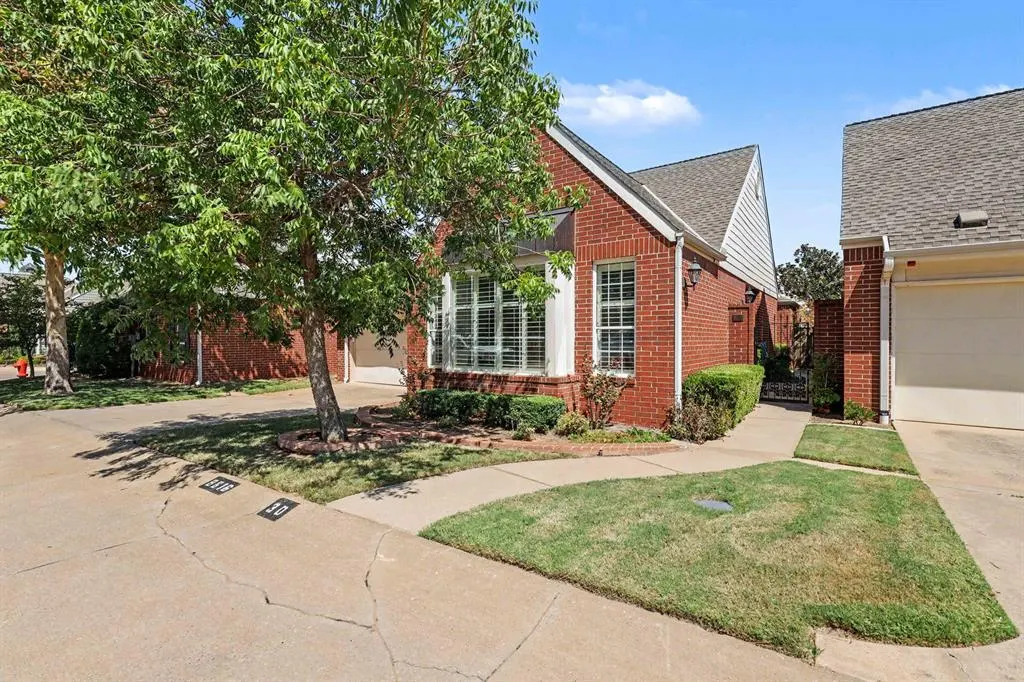 Photo 2 — 8616 N May Avenue 30B, Oklahoma City, OK 73120