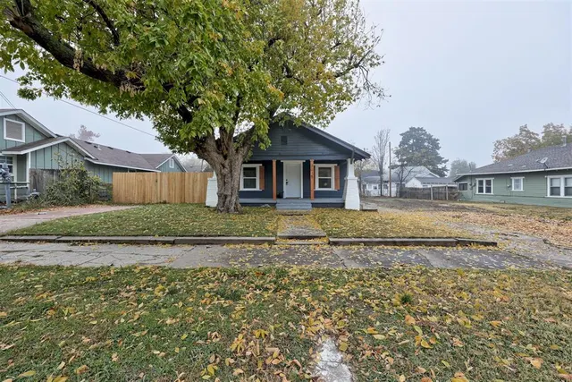 Photo 2 — 2015 N McKinley Avenue, Oklahoma City, OK 73106