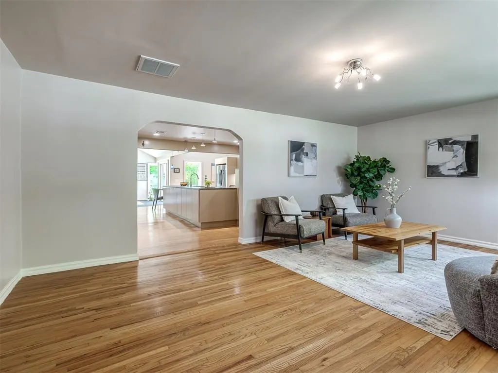 Photo 4 — 1102 McNamee Street, Norman, OK 73069