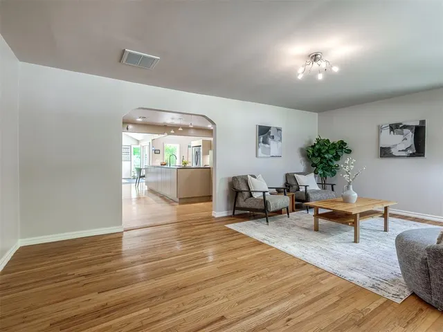 Photo 4 — 1102 McNamee Street, Norman, OK 73069
