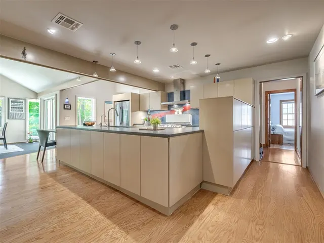 Photo 6 — 1102 McNamee Street, Norman, OK 73069