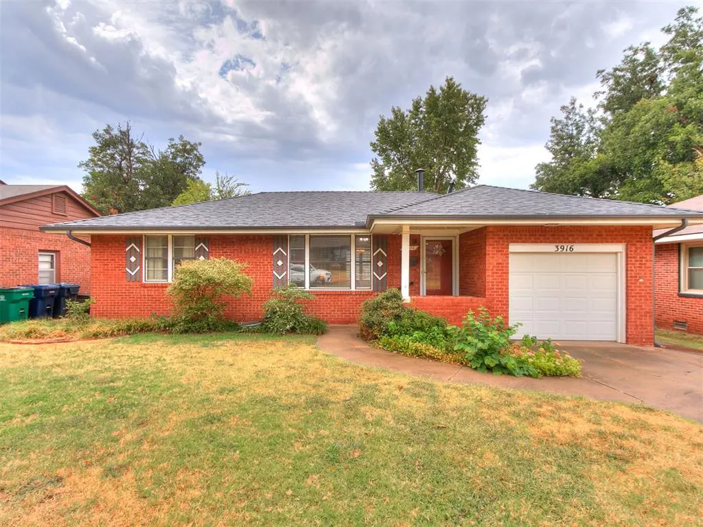 Photo 3 — 3916 Cashion Place, Oklahoma City, OK 73112