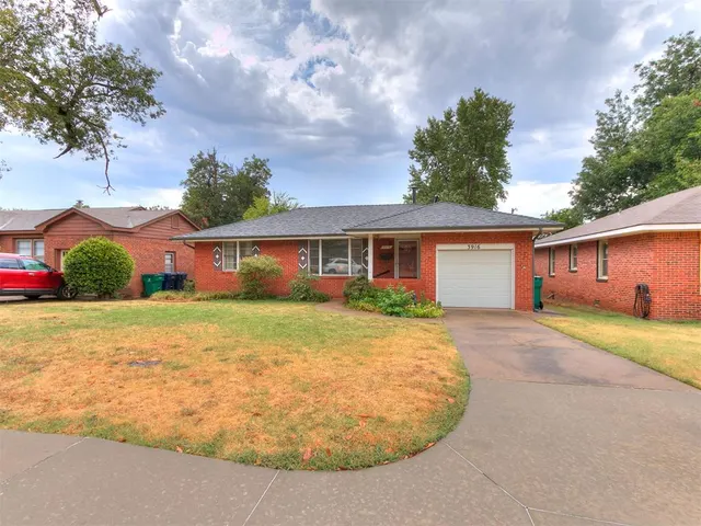 Photo 6 — 3916 Cashion Place, Oklahoma City, OK 73112