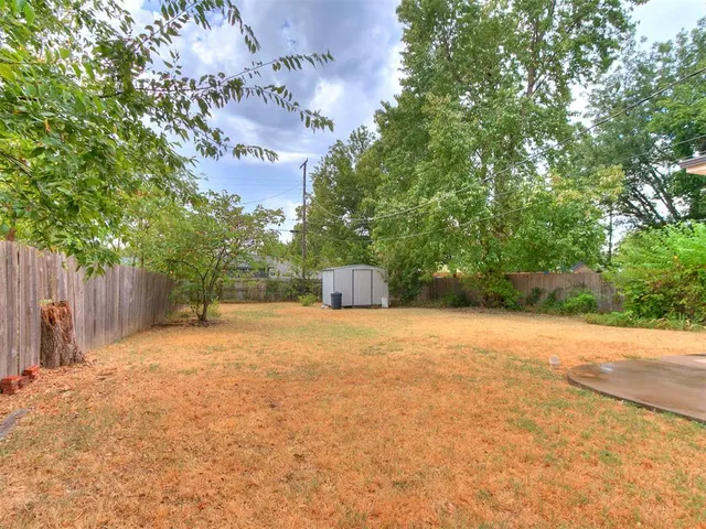 Photo 8 — 3916 Cashion Place, Oklahoma City, OK 73112