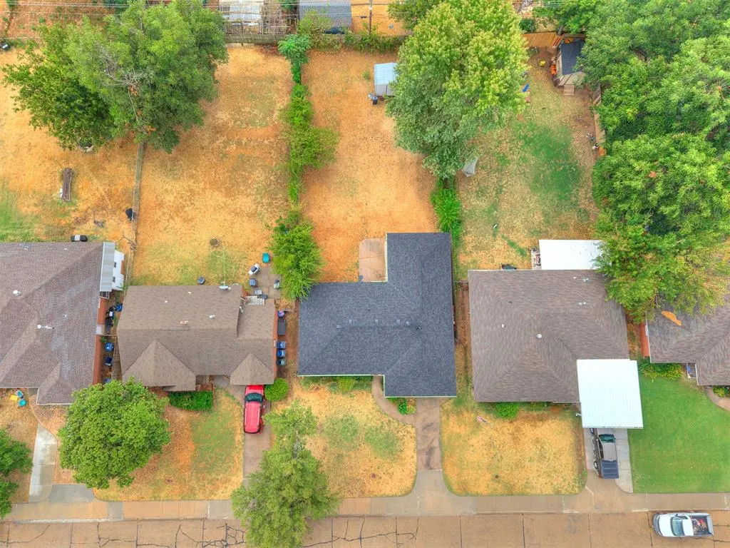 Photo 12 — 3916 Cashion Place, Oklahoma City, OK 73112