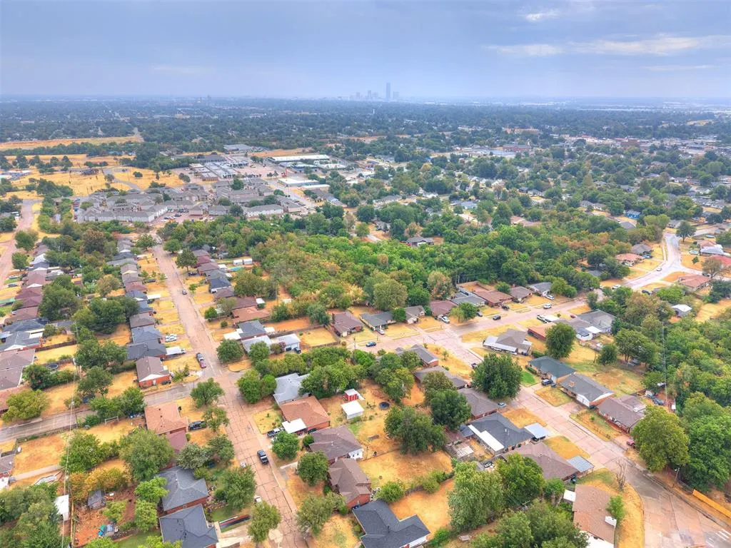 Photo 16 — 3916 Cashion Place, Oklahoma City, OK 73112
