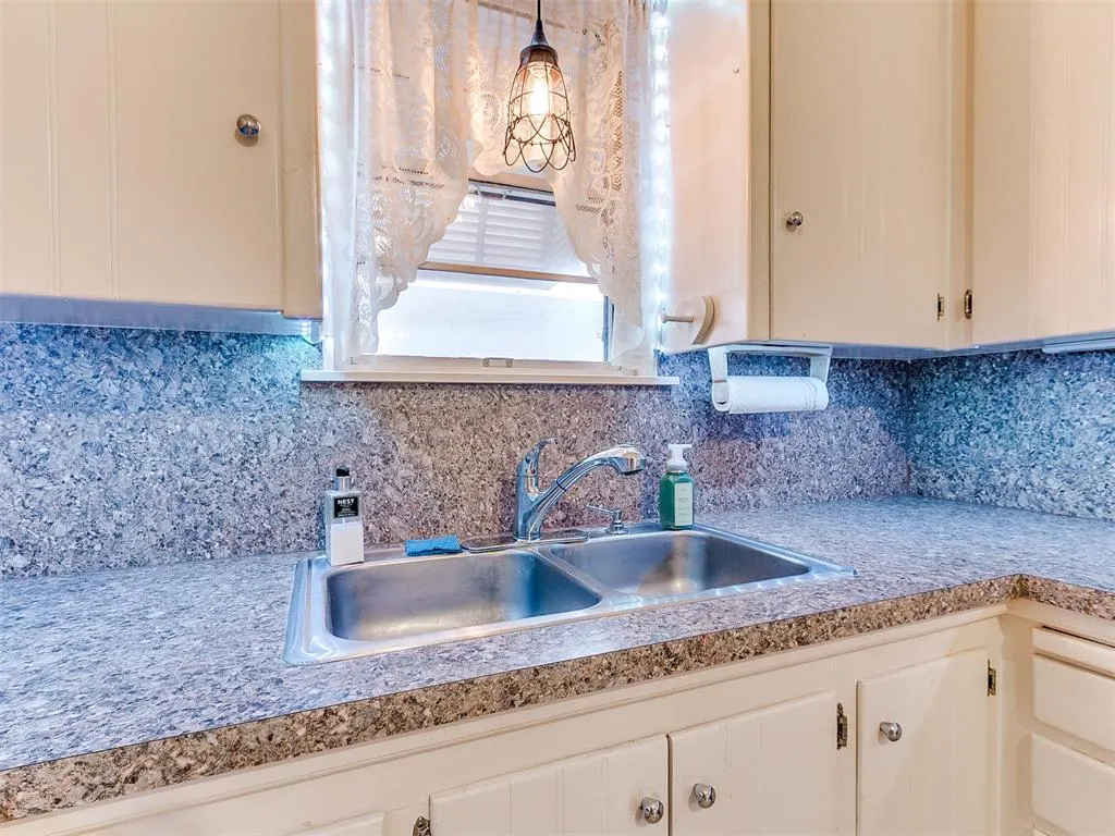 Photo 36 — 3916 Cashion Place, Oklahoma City, OK 73112
