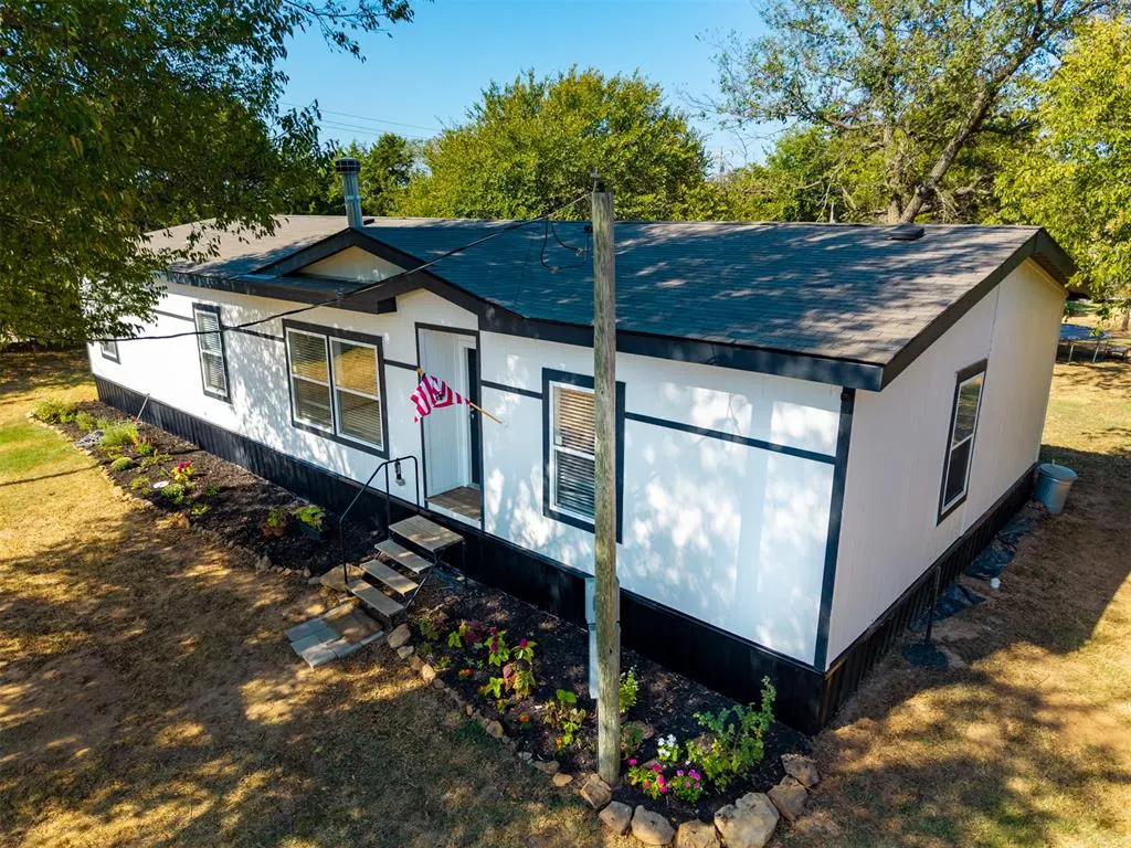 Front exterior — 49940 Bob Crouch Drive, Earlsboro, OK 74840
