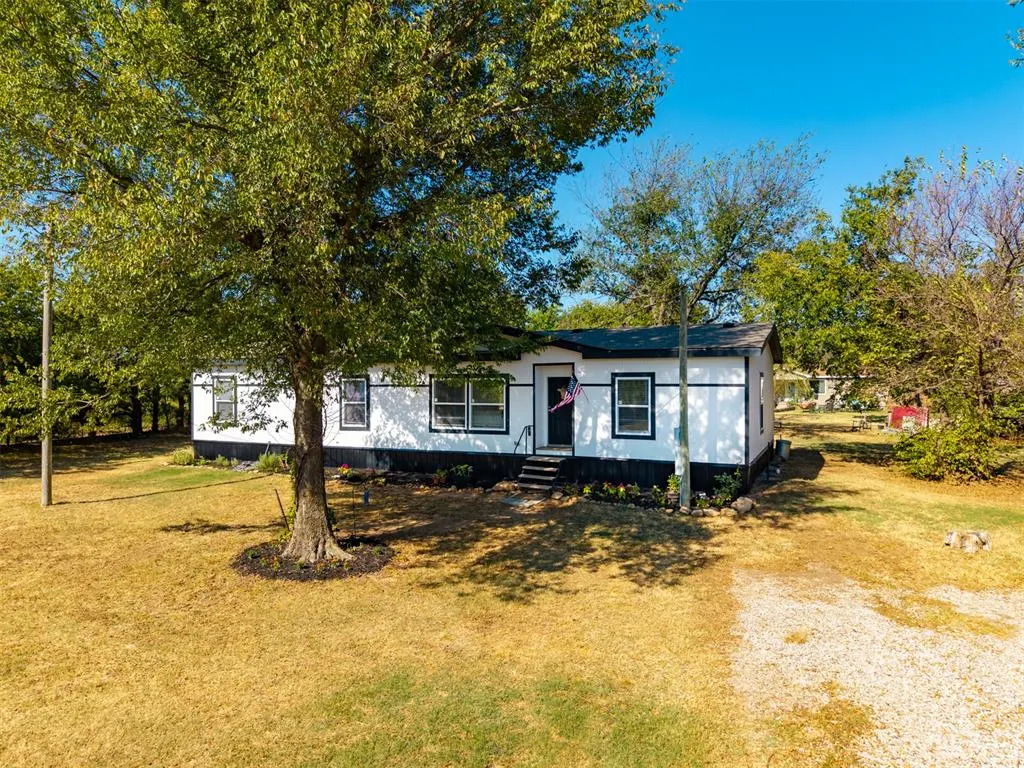 Photo 2 — 49940 Bob Crouch Drive, Earlsboro, OK 74840