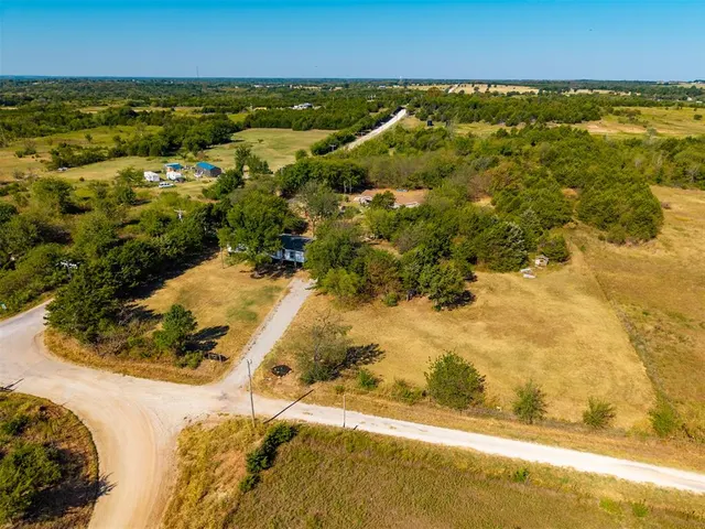 Photo 3 — 49940 Bob Crouch Drive, Earlsboro, OK 74840
