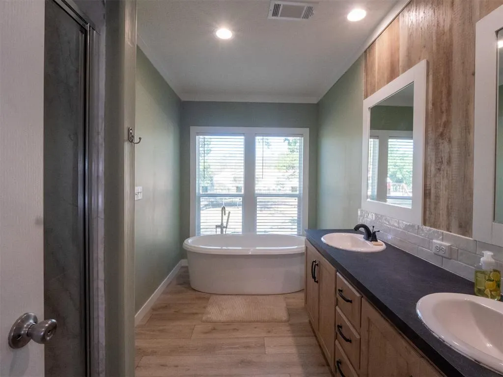 Photo 33 — 49940 Bob Crouch Drive, Earlsboro, OK 74840