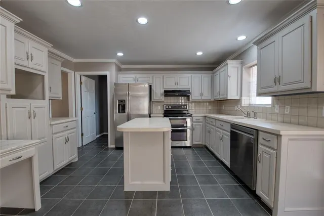 Photo 4 — 15401 Summit Parke Drive, Edmond, OK 73013