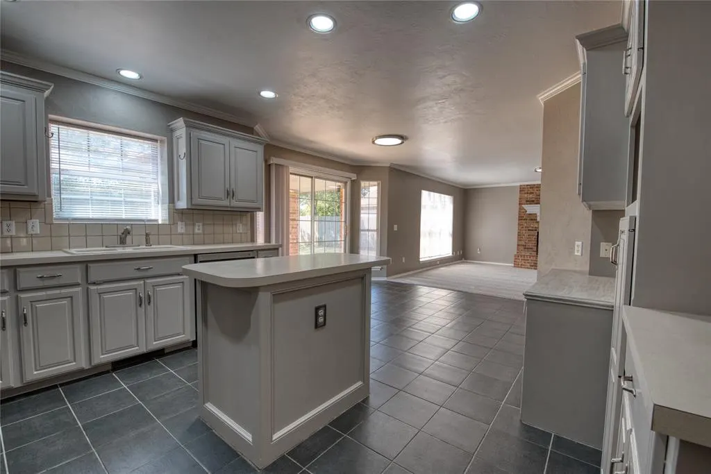 Photo 5 — 15401 Summit Parke Drive, Edmond, OK 73013