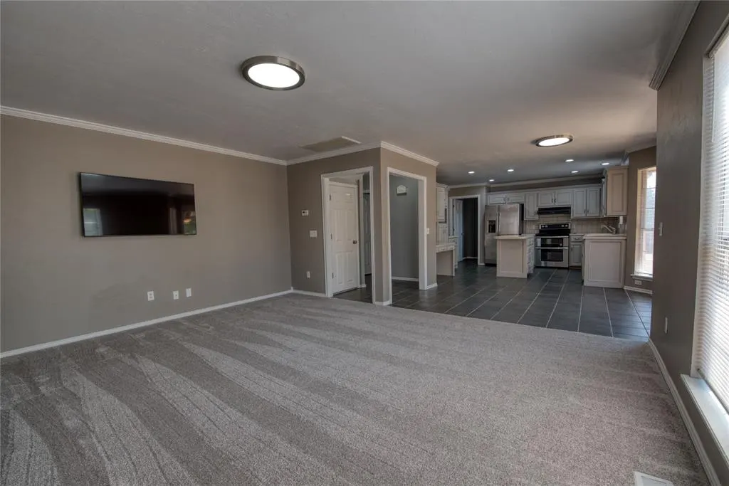 Photo 9 — 15401 Summit Parke Drive, Edmond, OK 73013
