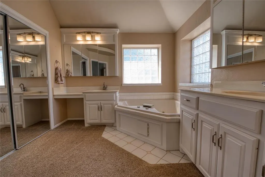 Photo 16 — 15401 Summit Parke Drive, Edmond, OK 73013