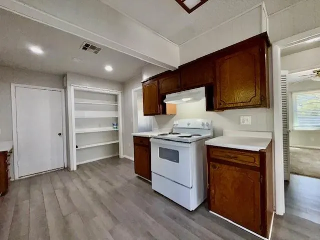 Photo 4 — 3216 SE 19 Street, Del City, OK 73115