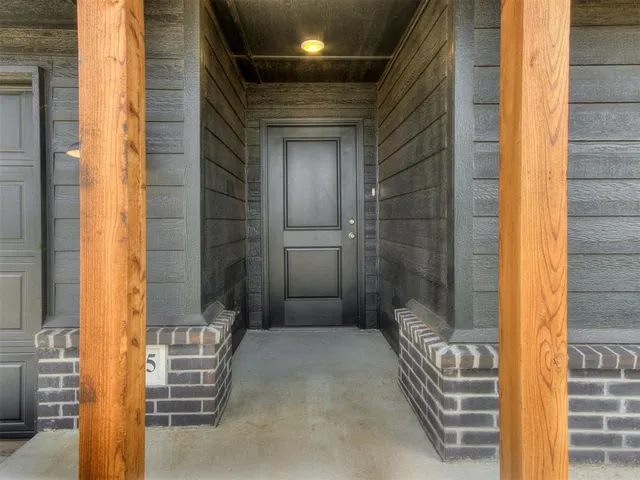 Photo 4 — 10645 SW 18th Street, Yukon, OK 73099