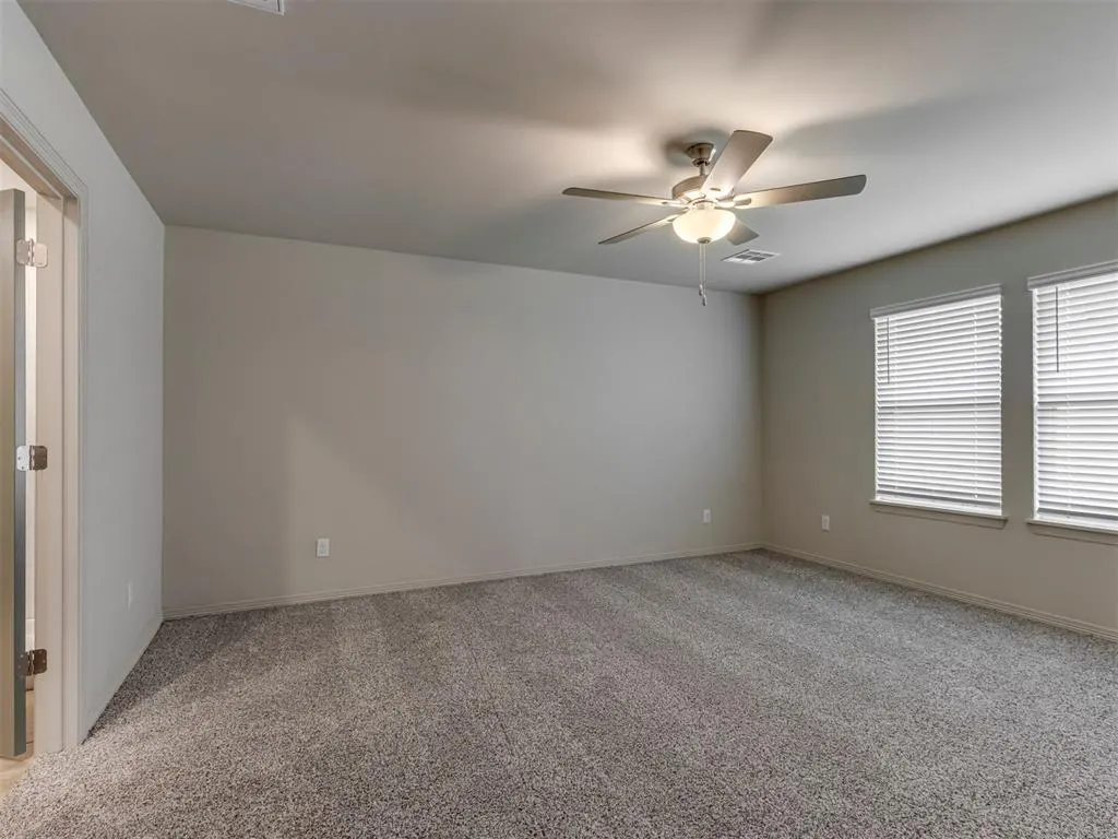 Photo 18 — 10645 SW 18th Street, Yukon, OK 73099