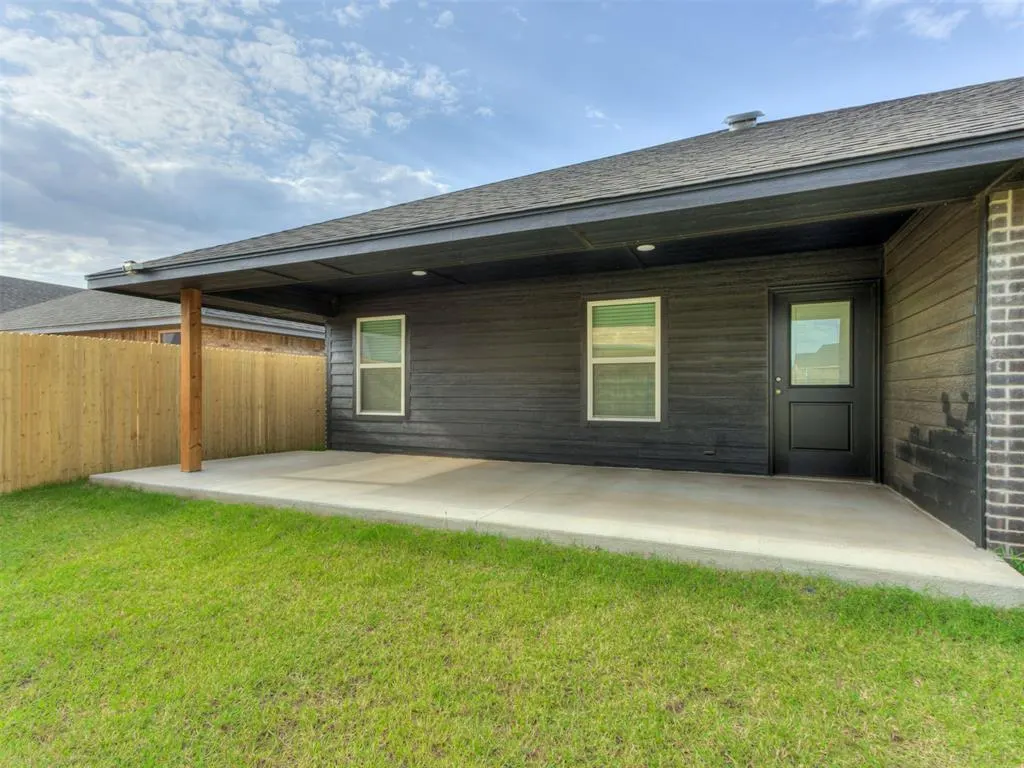 Photo 34 — 10645 SW 18th Street, Yukon, OK 73099