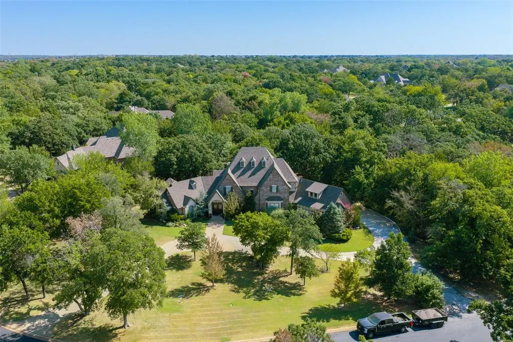 Photo 3 — 2300 Redbud Canyon Drive, Edmond, OK 73034