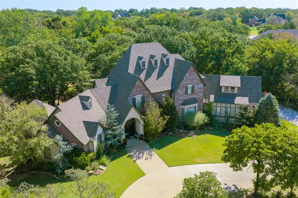 Photo 6 — 2300 Redbud Canyon Drive, Edmond, OK 73034