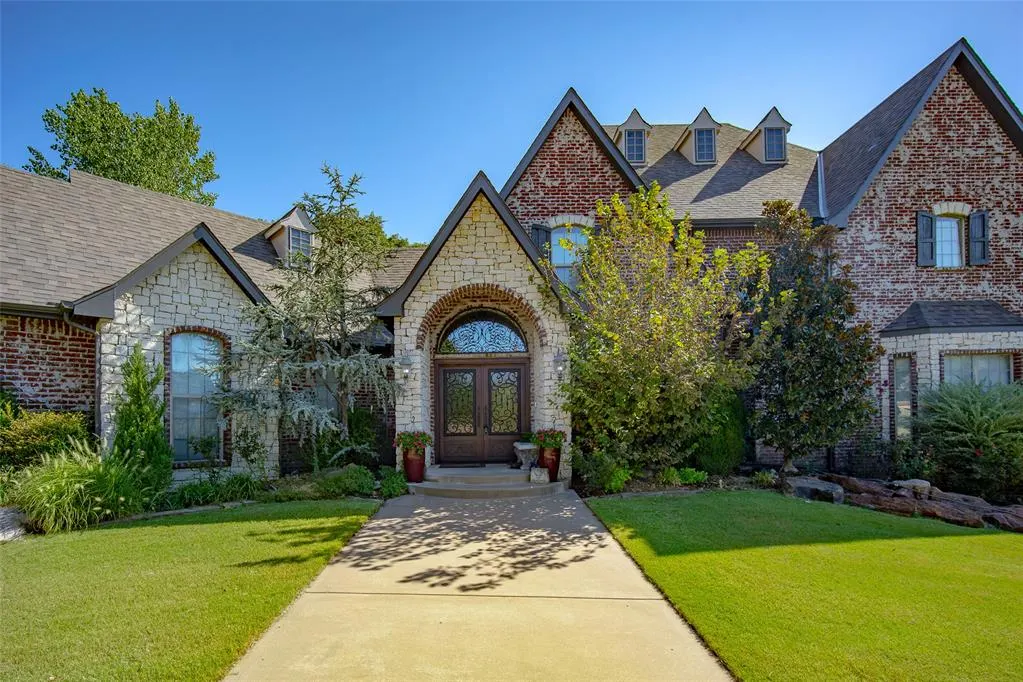 Photo 7 — 2300 Redbud Canyon Drive, Edmond, OK 73034