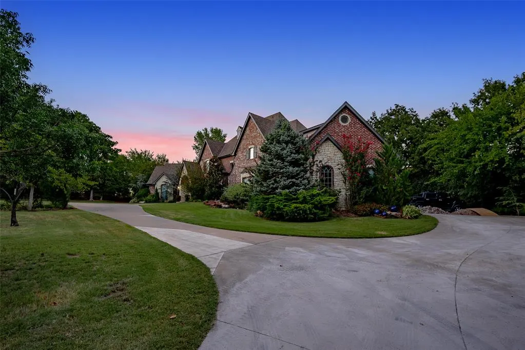 Photo 34 — 2300 Redbud Canyon Drive, Edmond, OK 73034