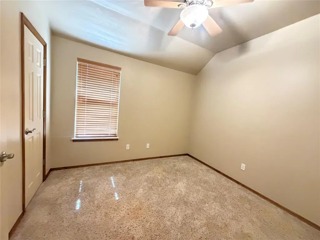 Photo 13 — 613 Okie Ridge Road, Yukon, OK 73099