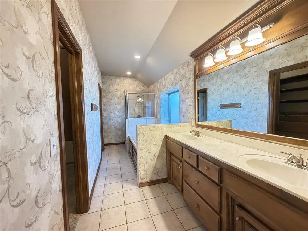 Photo 28 — 613 Okie Ridge Road, Yukon, OK 73099