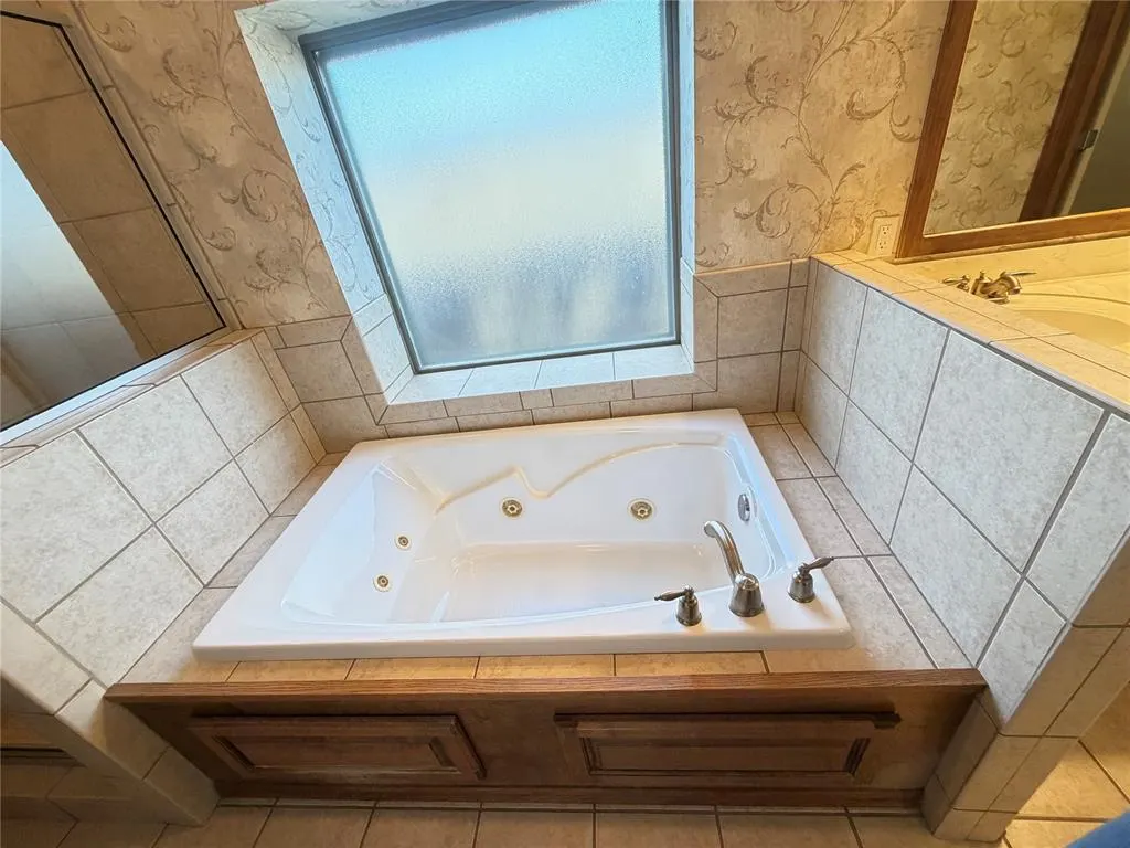 Photo 33 — 613 Okie Ridge Road, Yukon, OK 73099