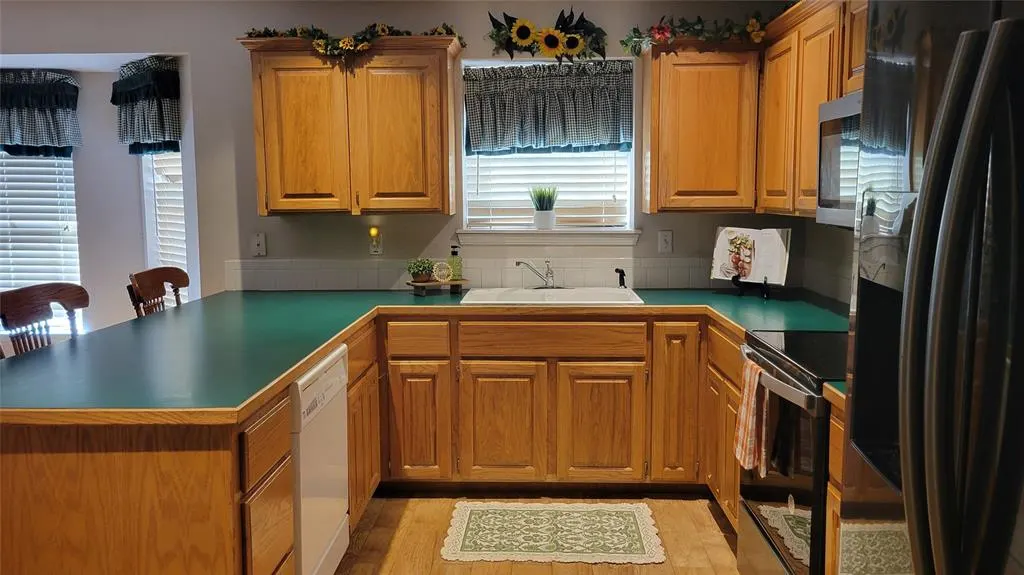 Photo 9 — 114 Camaron Drive, Shawnee, OK 74804