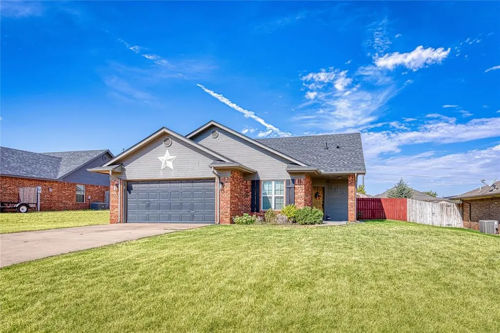 Front exterior — 103 Ranch Road, Elk City, OK 73644