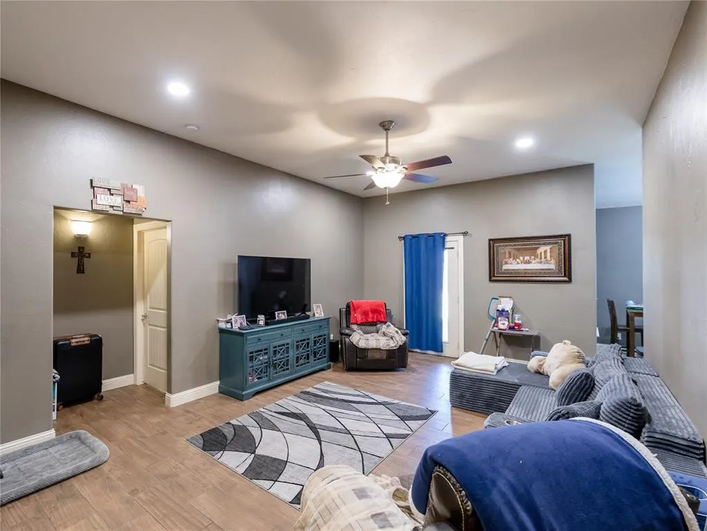 Photo 5 — 103 Ranch Road, Elk City, OK 73644