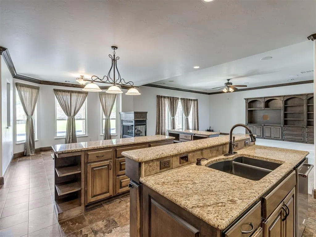 Photo 20 — 12325 Carriage Way, Oklahoma City, OK 73142