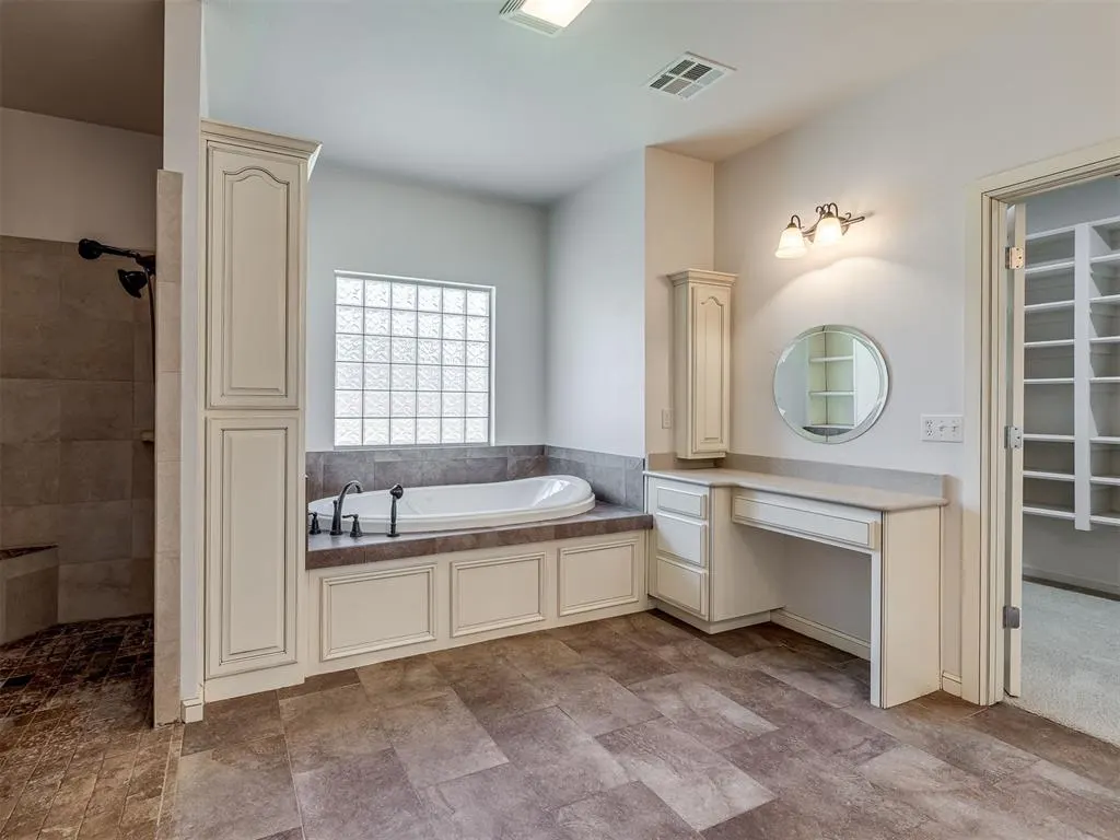 Photo 30 — 12325 Carriage Way, Oklahoma City, OK 73142