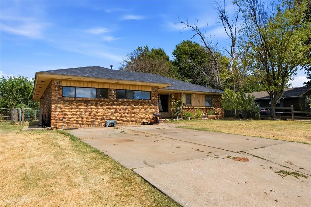 Front exterior — 1313 SW 68th Street, Oklahoma City, OK 73159