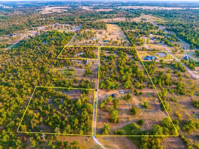 Photo 2 — 26133 Ash Lane, Blanchard, OK 73010