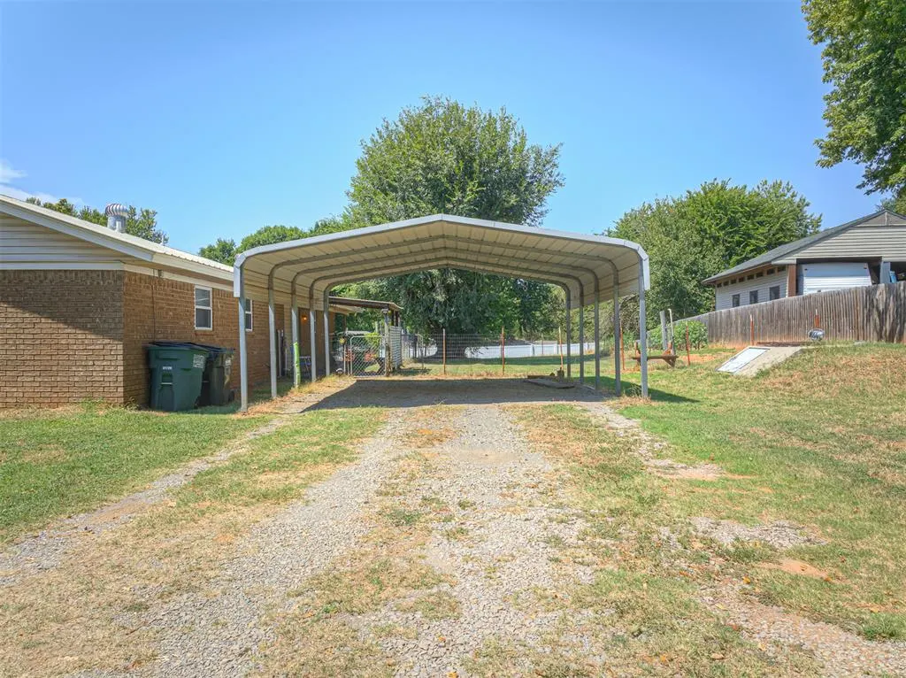 Photo 6 — 116 S Cimarron Drive, Perkins, OK 74059