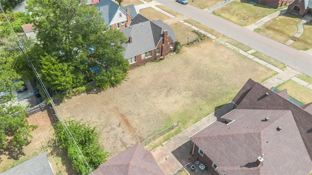 Photo 4 — 1109 NE 15th Street, Oklahoma City, OK 73117