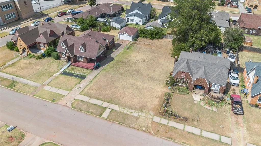 Photo 7 — 1109 NE 15th Street, Oklahoma City, OK 73117
