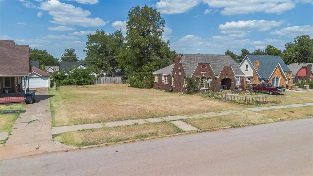 Photo 14 — 1109 NE 15th Street, Oklahoma City, OK 73117