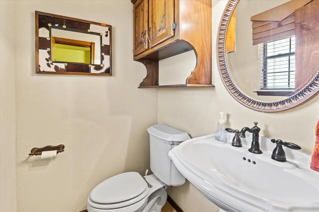 Photo 25 — 826 S Ebeling Drive, Mustang, OK 73064