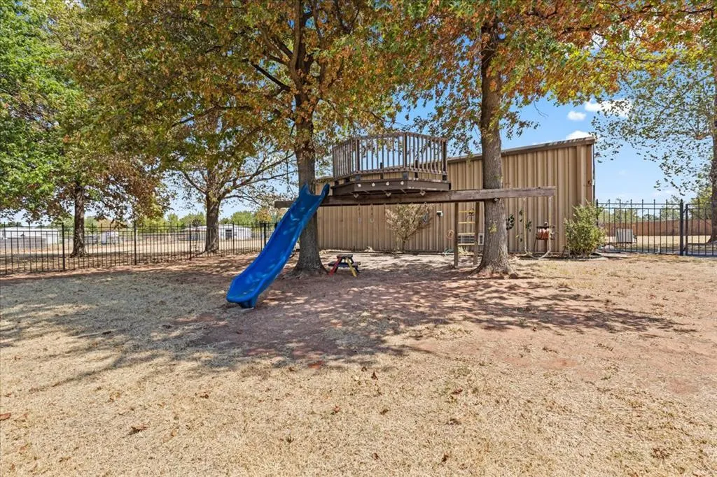 Photo 30 — 826 S Ebeling Drive, Mustang, OK 73064