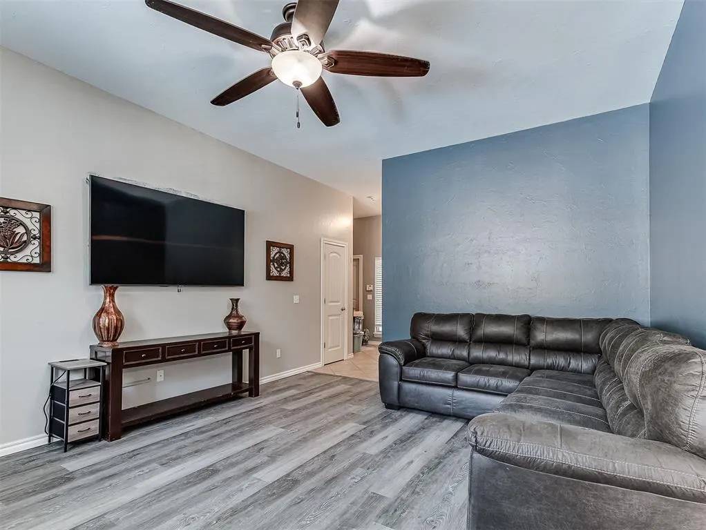 Photo 12 — 2116 Diana Drive, Norman, OK 73071