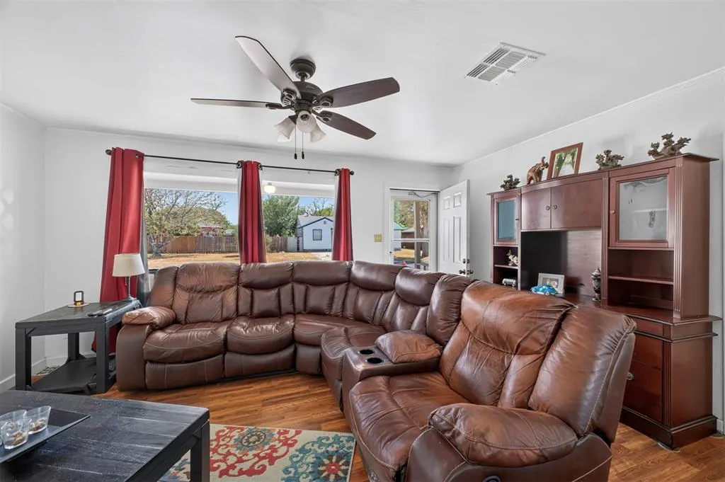 Photo 6 — 179 Herring Drive, Elk City, OK 73644