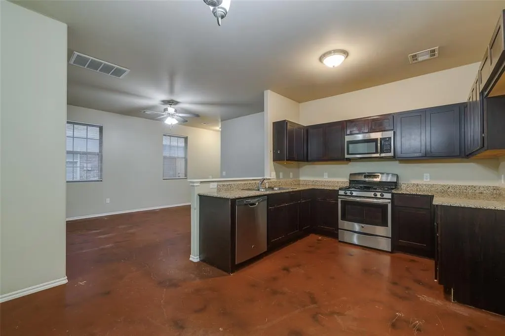 Photo 17 — 212 Ashley Drive 212 & #214, Edmond, OK 73003