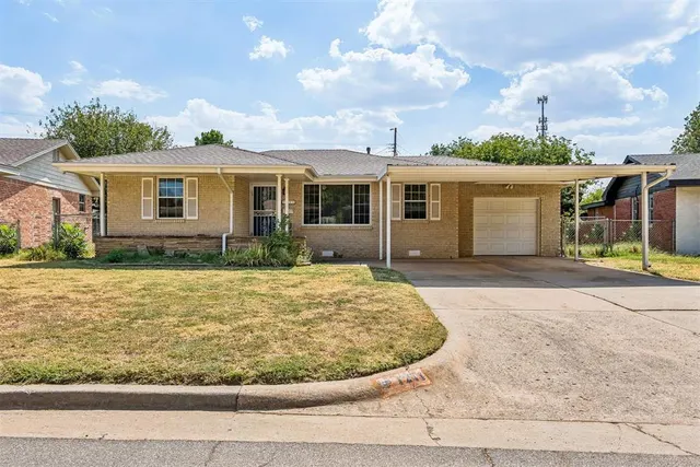 Photo 4 — 1211 N Sterling Avenue, Oklahoma City, OK 73127
