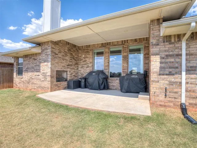 Photo 5 — 1624 NE 35th Street, Oklahoma City, OK 73160