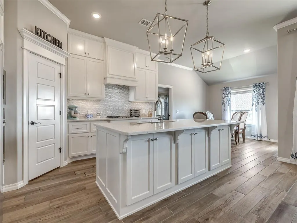 Photo 13 — 1624 NE 35th Street, Oklahoma City, OK 73160