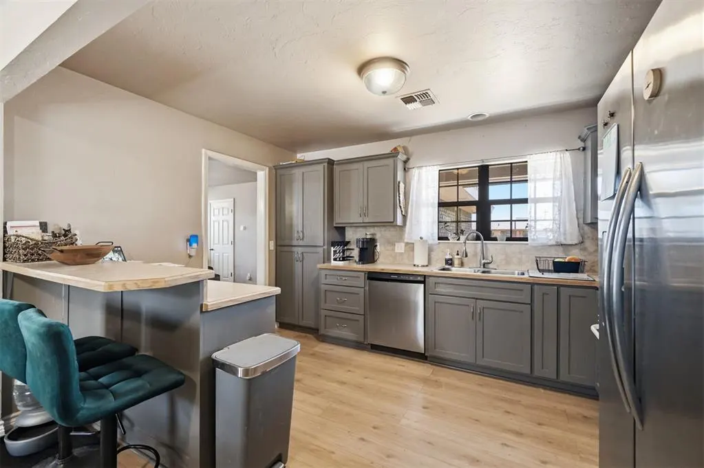 Photo 12 — 113 Sumner Drive, Altus, OK 73521